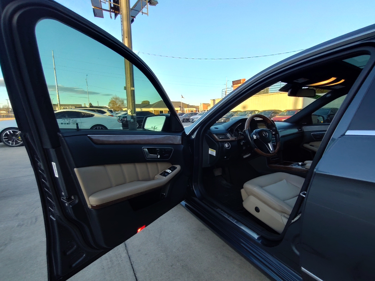 Mercedes-Benz E-Class E350 Luxury Sedan 2013