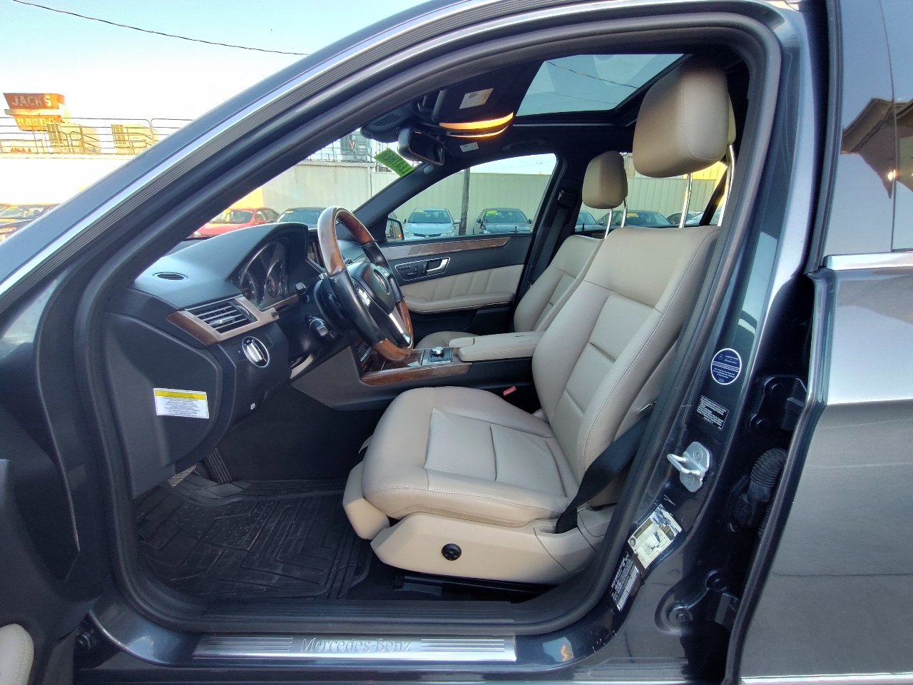 Mercedes-Benz E-Class E350 Luxury Sedan 2013