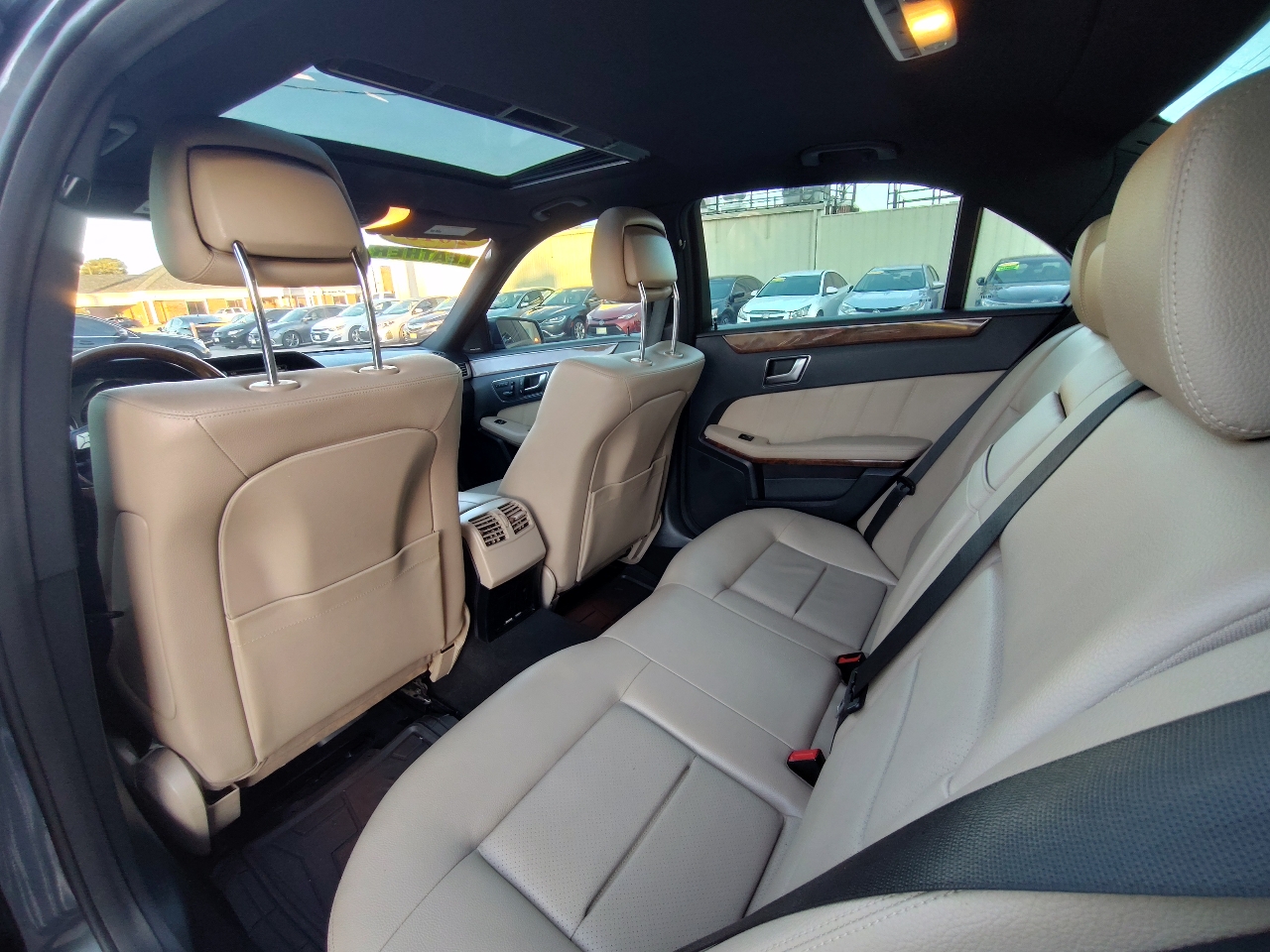 Mercedes-Benz E-Class E350 Luxury Sedan 2013