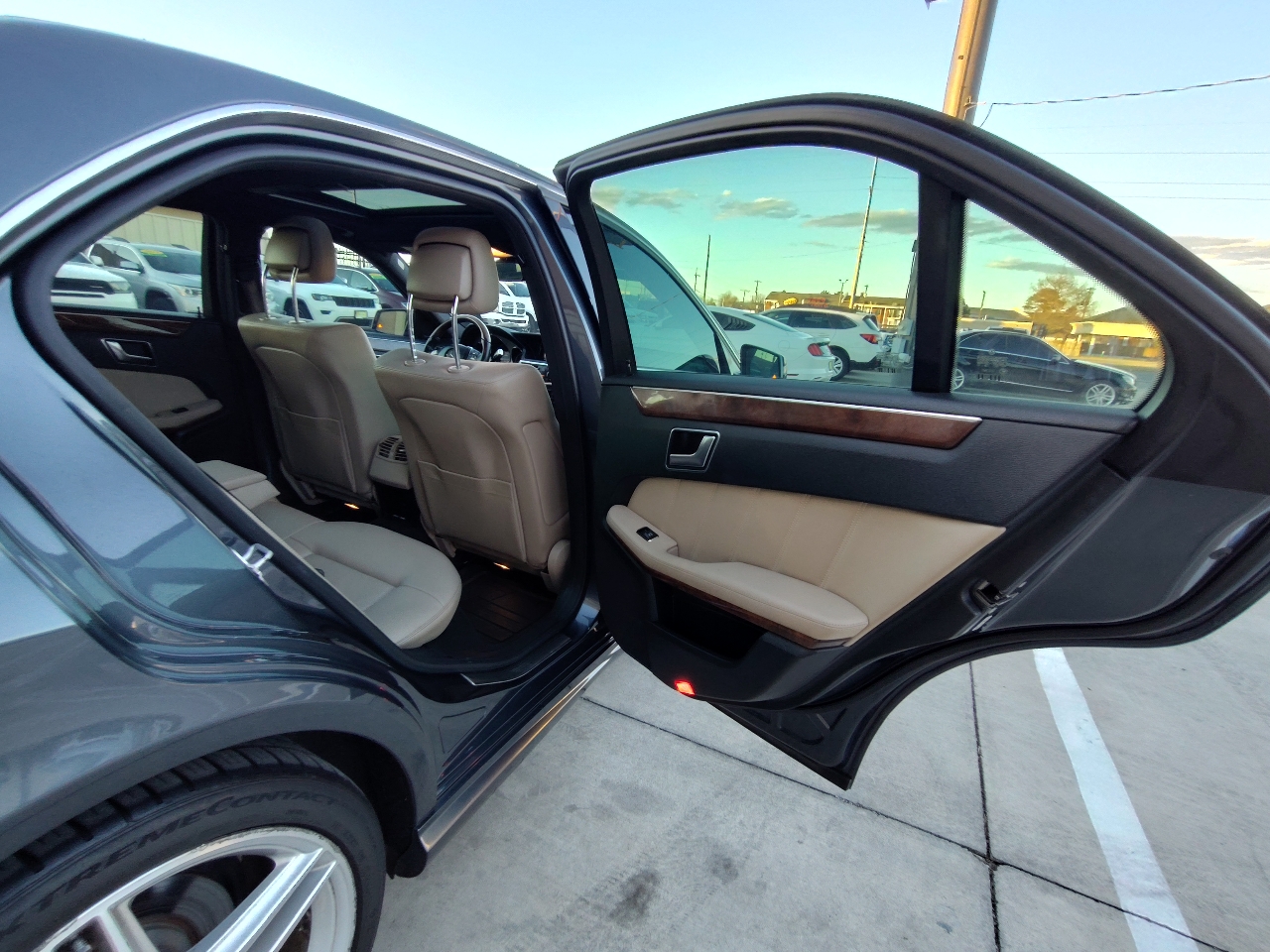 Mercedes-Benz E-Class E350 Luxury Sedan 2013