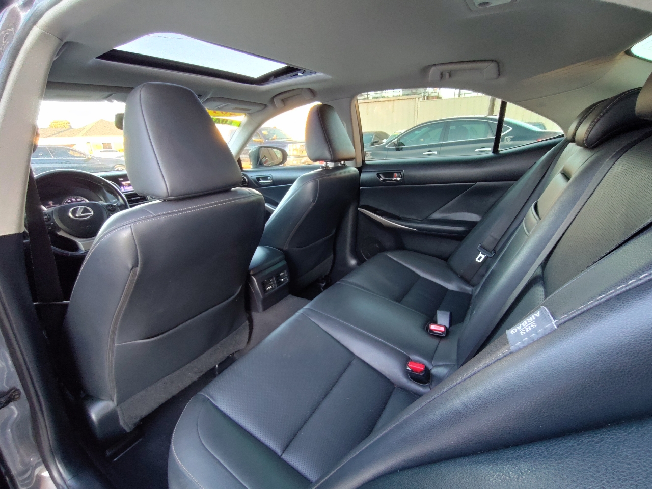 Lexus IS 250 RWD 2015