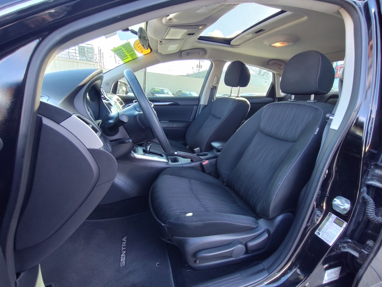 Nissan Sentra SV 4D Sedan 2019