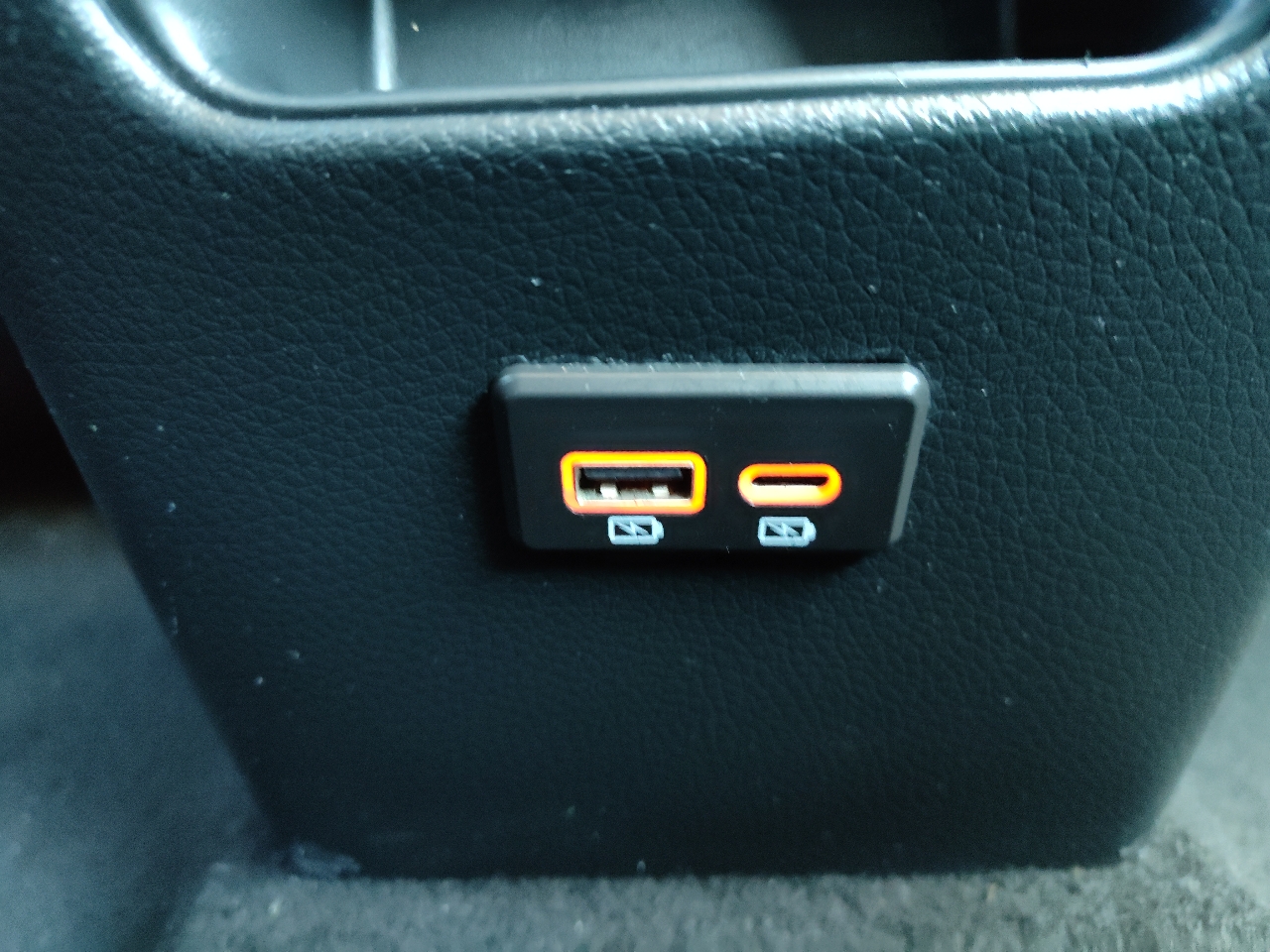 Nissan Sentra SV 4D Sedan 2019