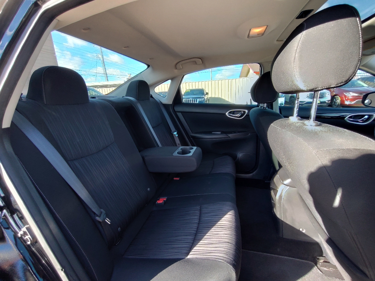 Nissan Sentra SV 4D Sedan 2019