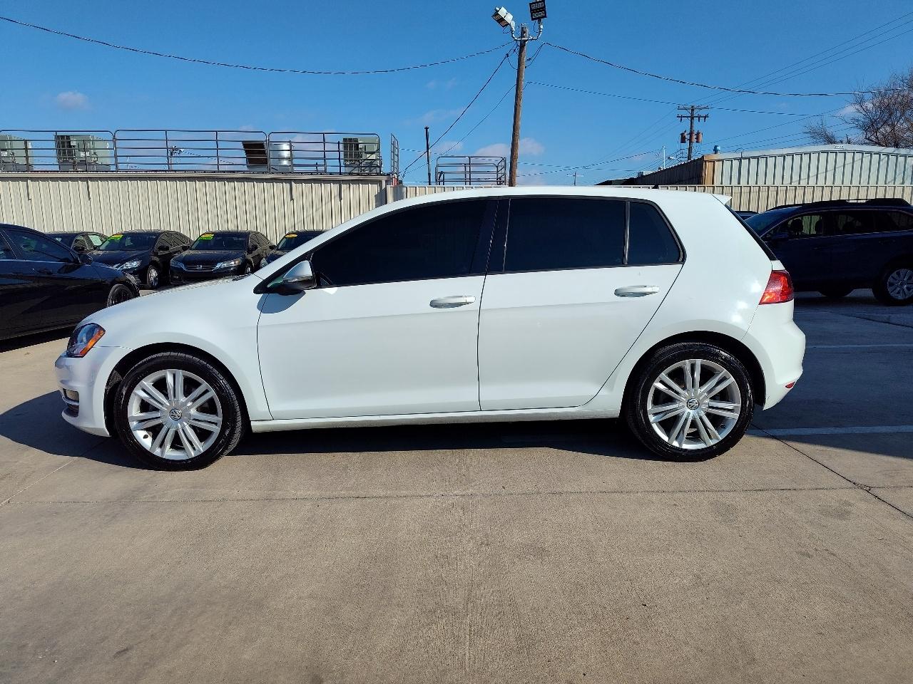 Volkswagen Golf  2016