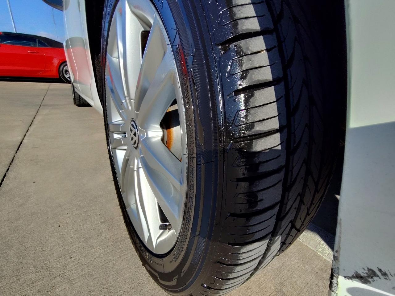 Volkswagen Golf  2016