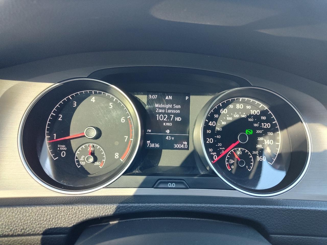 Volkswagen Golf  2016