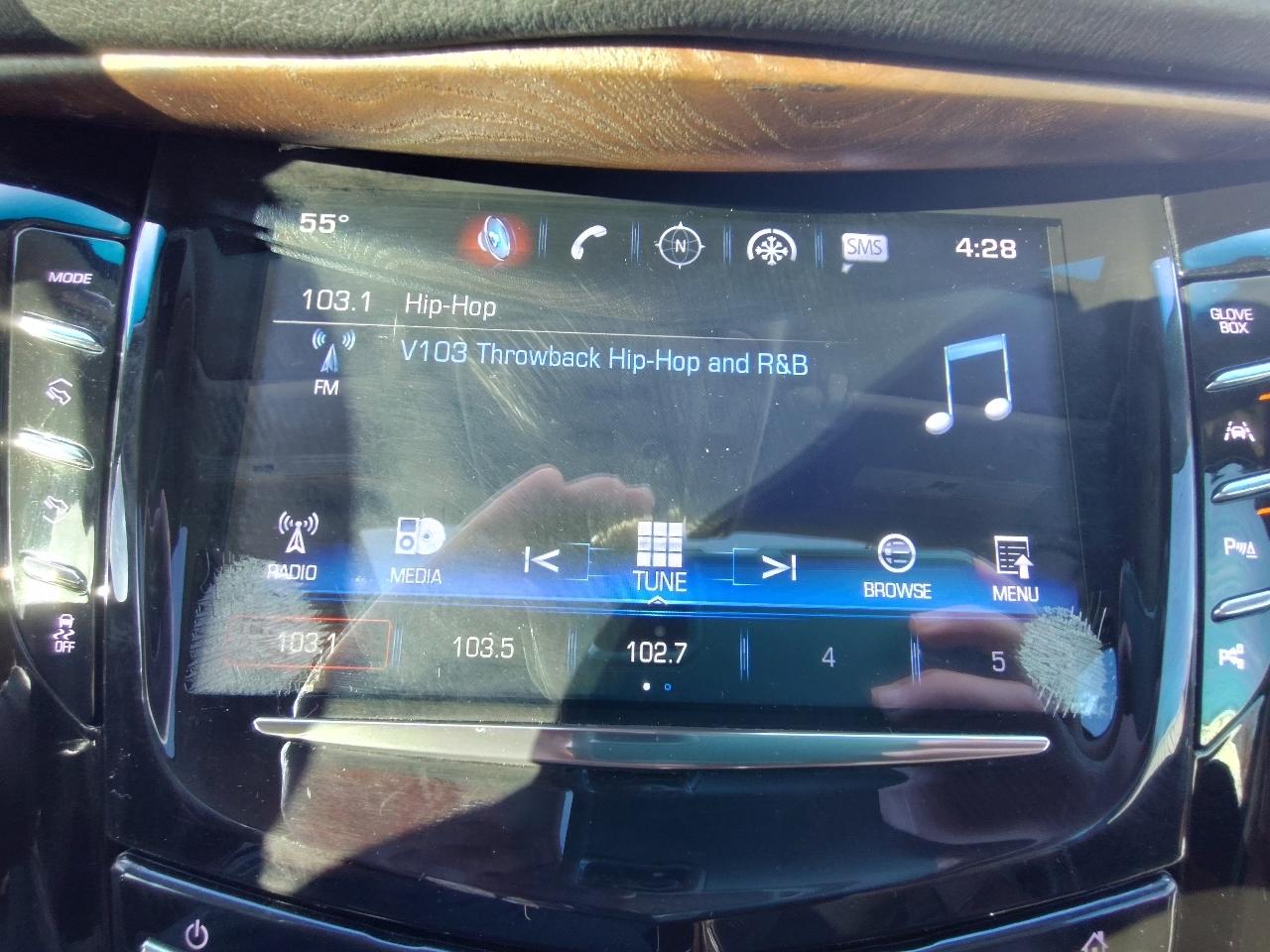 Cadillac Escalade Luxury 4D SUV RWD 2019