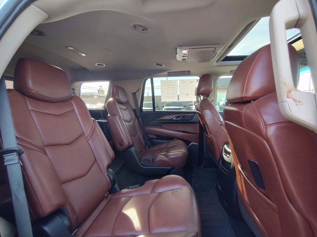 Cadillac Escalade Luxury 4D SUV RWD 2019