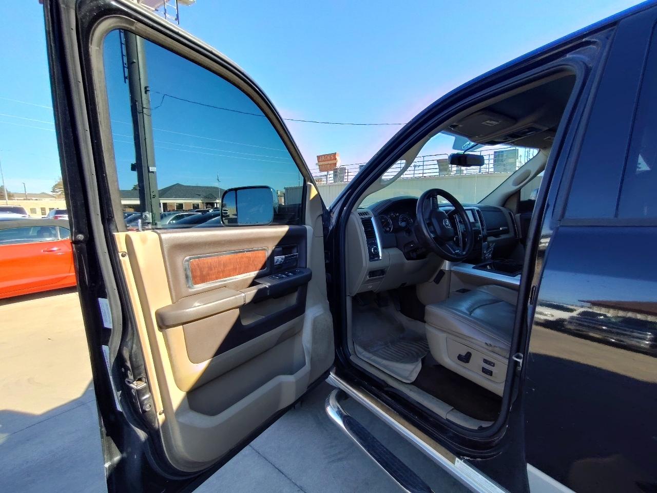RAM 3500 Laramie Crew Cab LWB 4WD DRW 2012