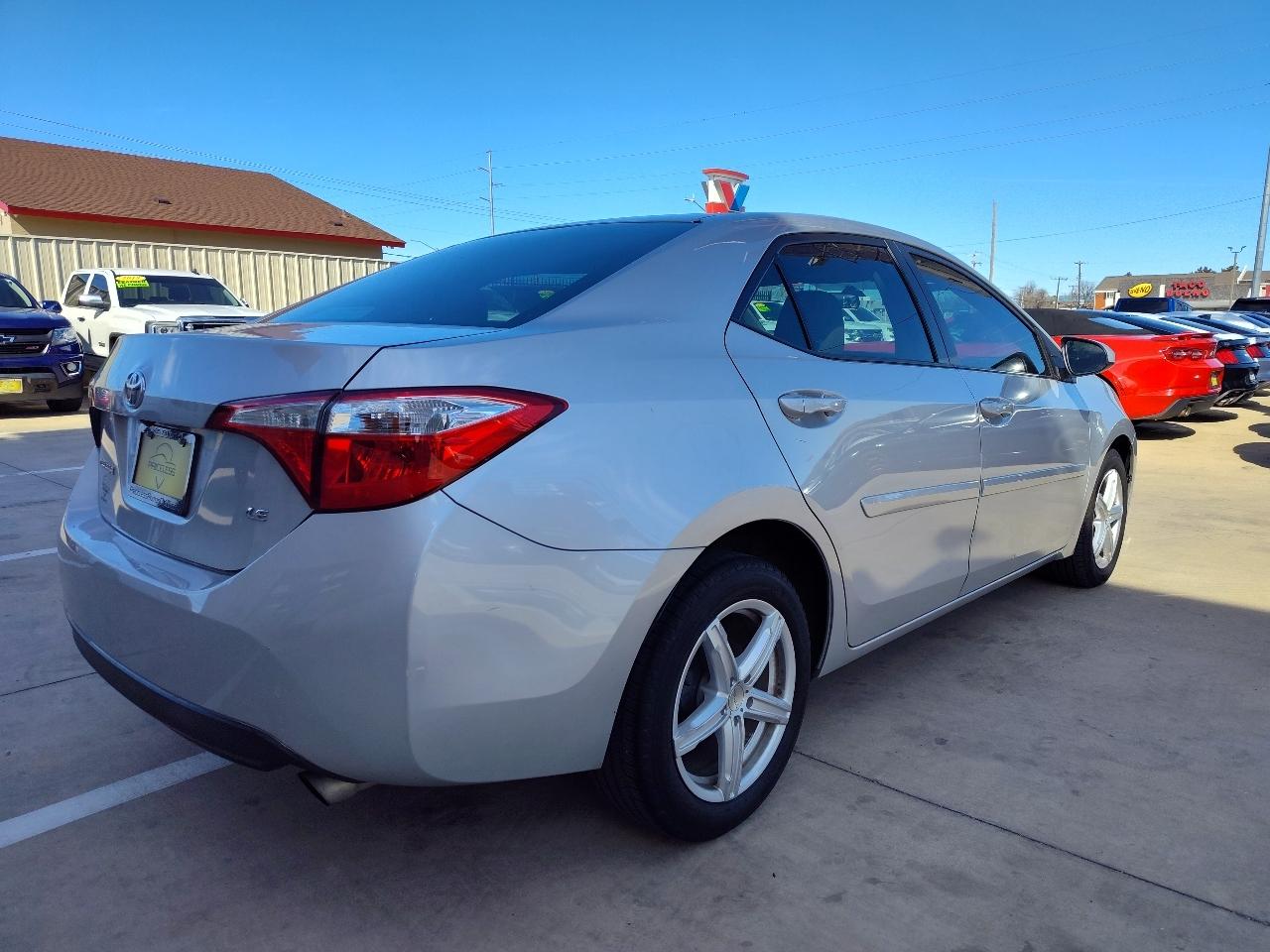 Toyota Corolla LE Premium 4D Sedan 2016