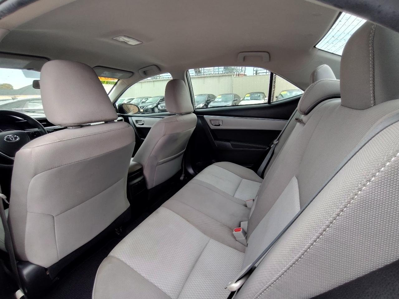 Toyota Corolla LE Premium 4D Sedan 2016