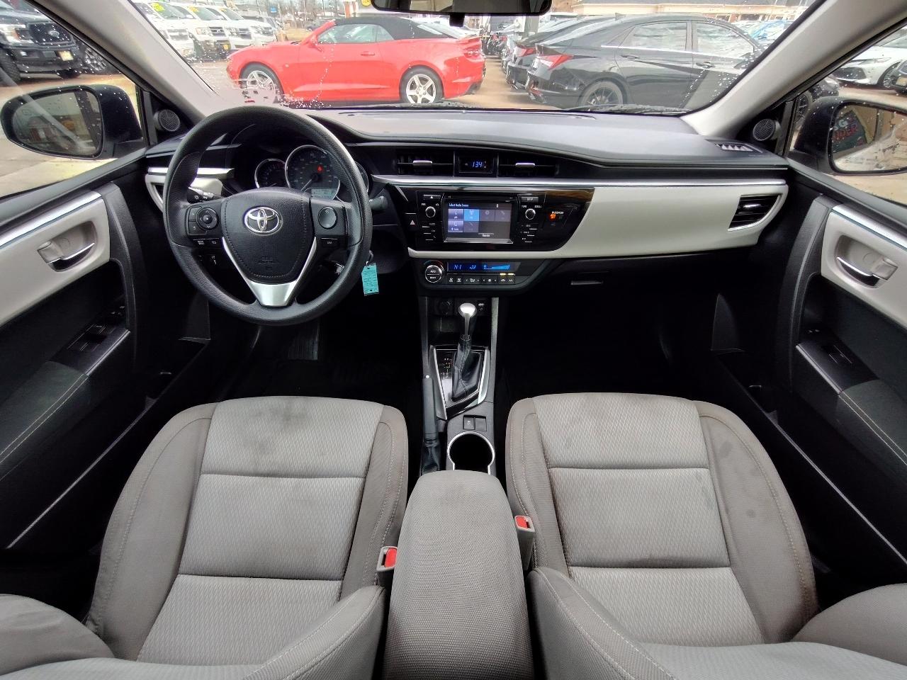 Toyota Corolla LE Premium 4D Sedan 2016