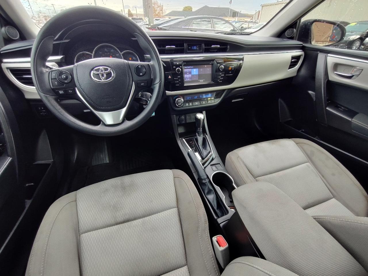 Toyota Corolla LE Premium 4D Sedan 2016