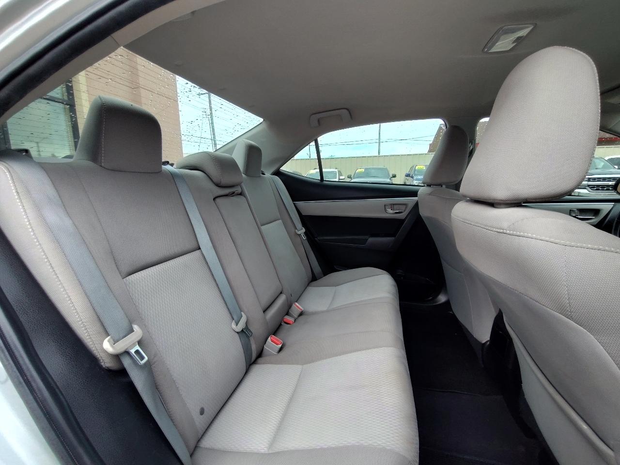 Toyota Corolla LE Premium 4D Sedan 2016