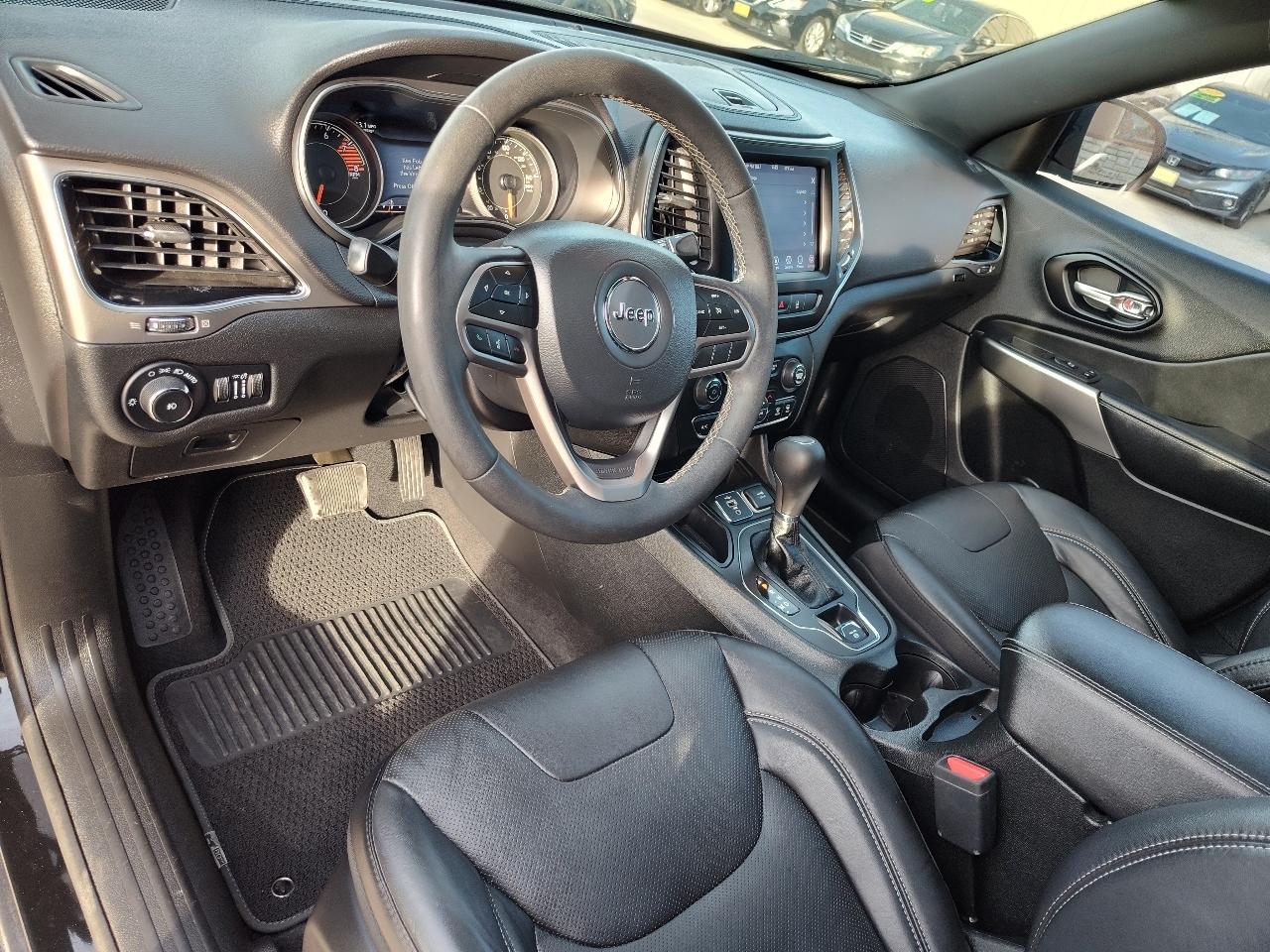 Jeep Cherokee 80th Anniversary FWD 2021