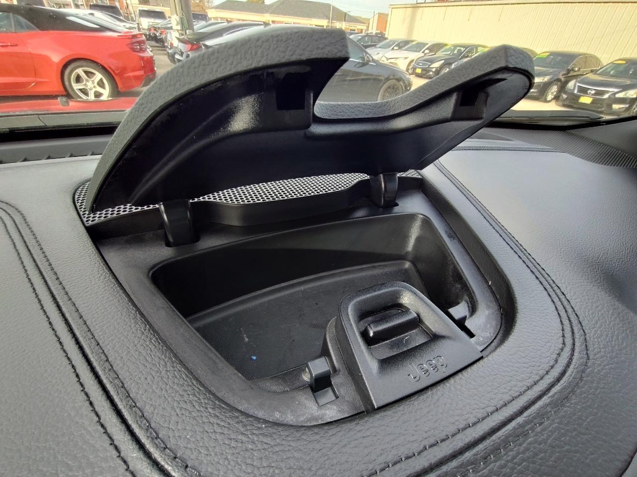 Jeep Cherokee 80th Anniversary FWD 2021