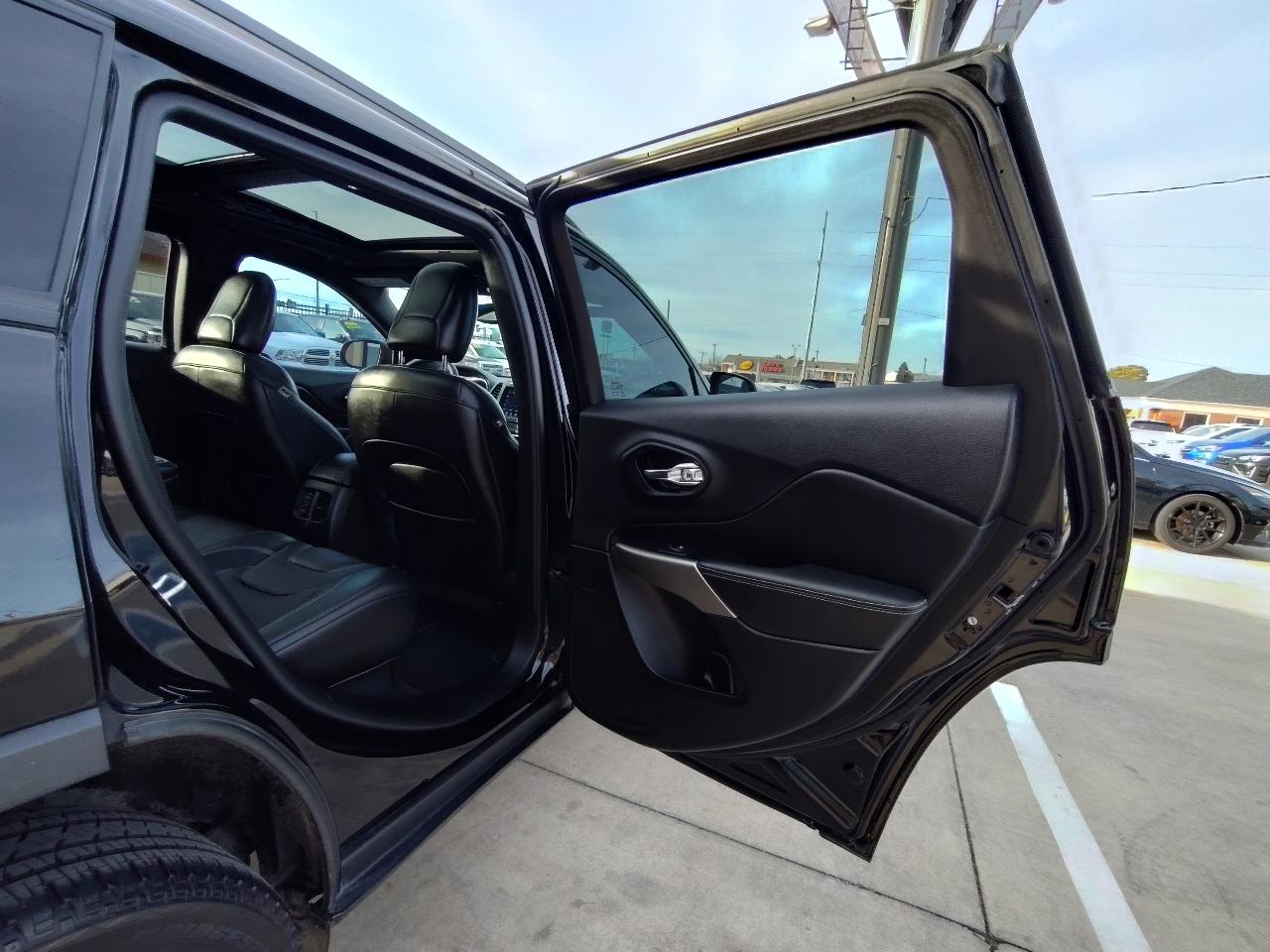 Jeep Cherokee 80th Anniversary FWD 2021