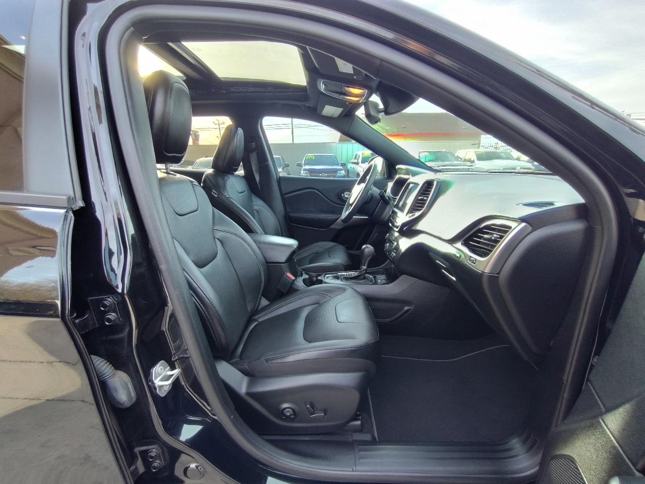 Jeep Cherokee 80th Anniversary FWD 2021