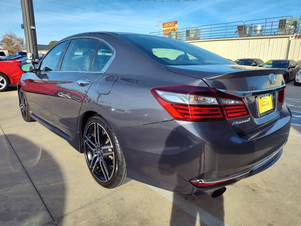 Honda Accord Sport Sedan AT 2016