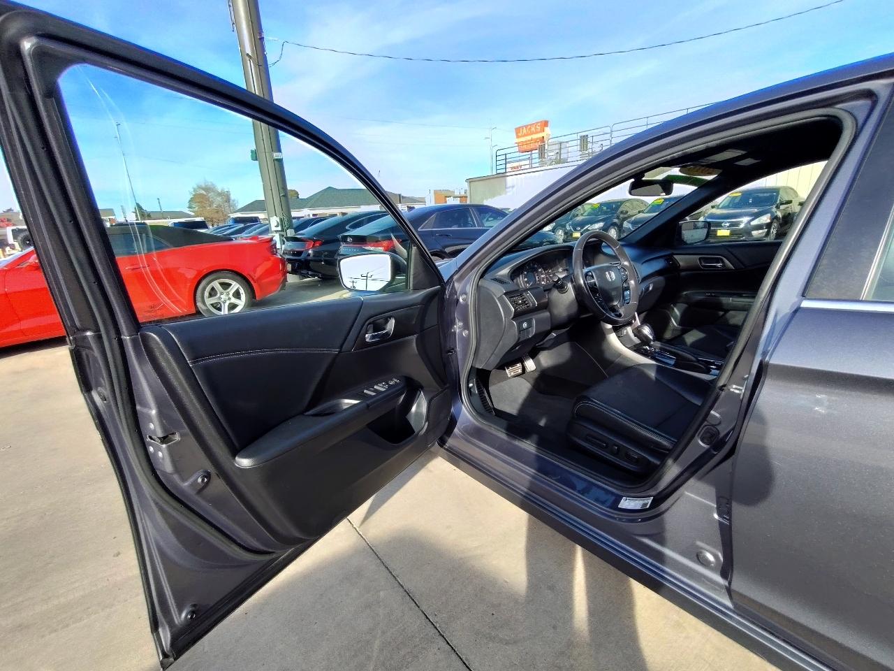 Honda Accord Sport Sedan AT 2016