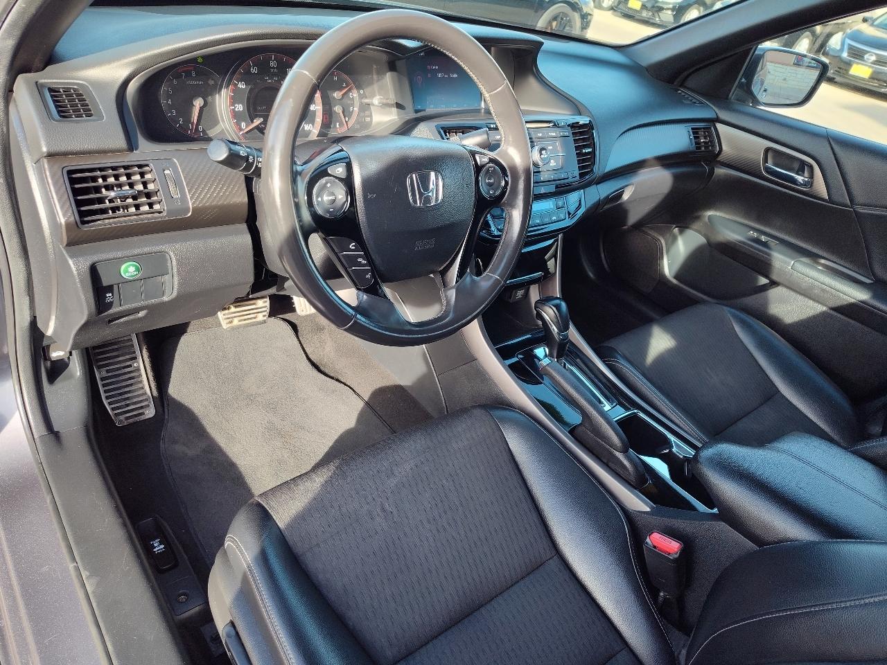 Honda Accord Sport Sedan AT 2016