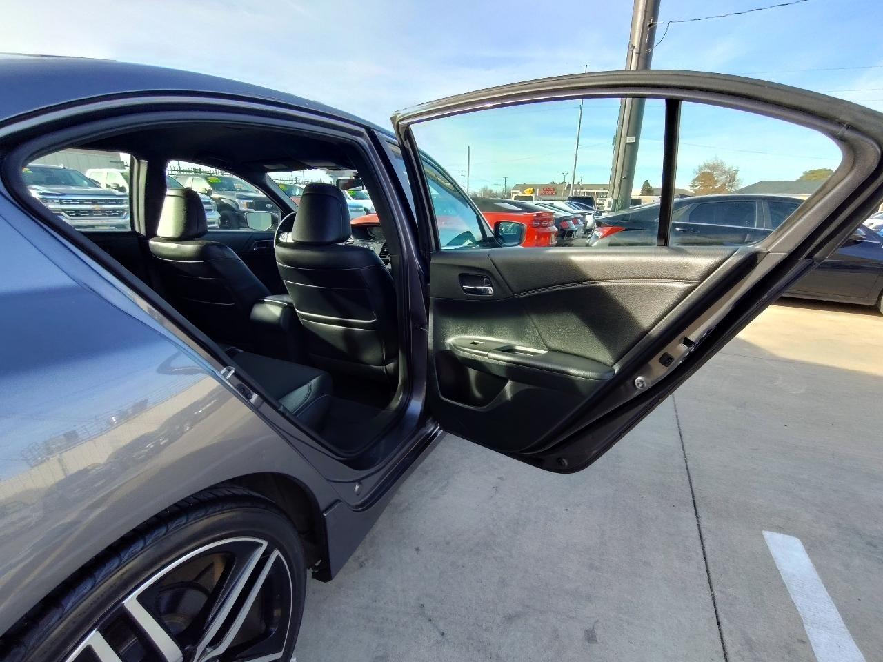 Honda Accord Sport Sedan AT 2016