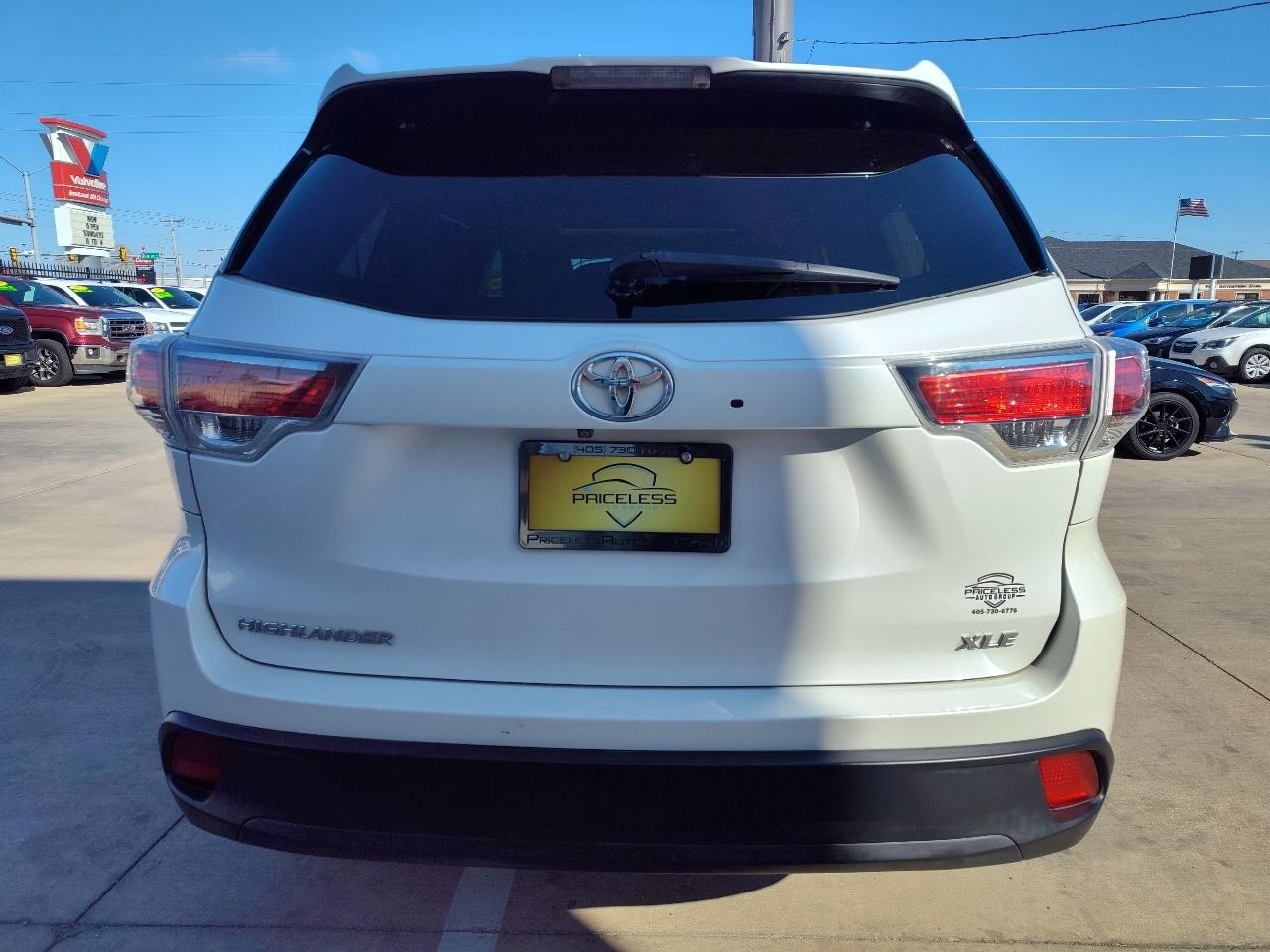 Toyota Highlander XLE FWD V6 2015