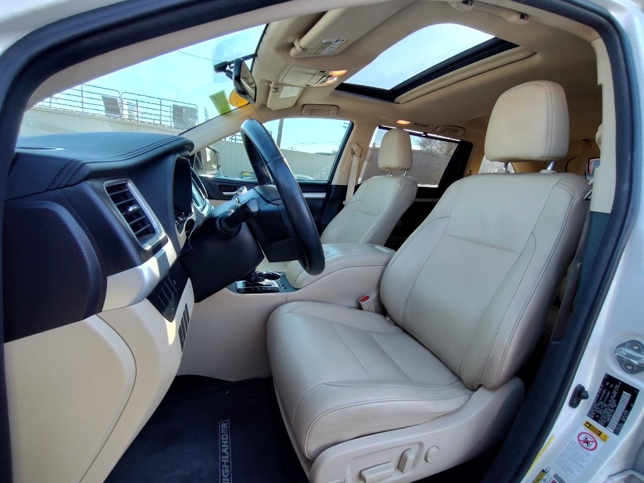 Toyota Highlander XLE FWD V6 2015