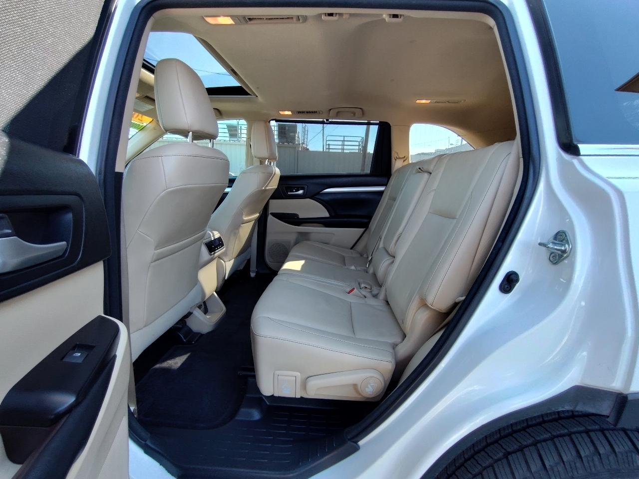 Toyota Highlander XLE FWD V6 2015