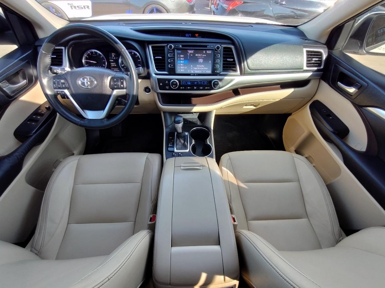 Toyota Highlander XLE FWD V6 2015