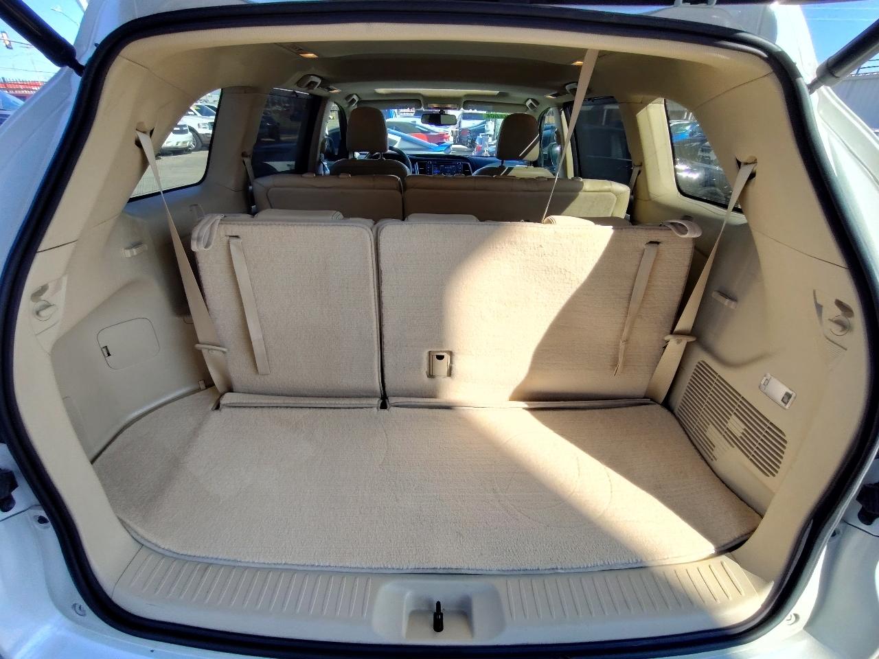 Toyota Highlander XLE FWD V6 2015