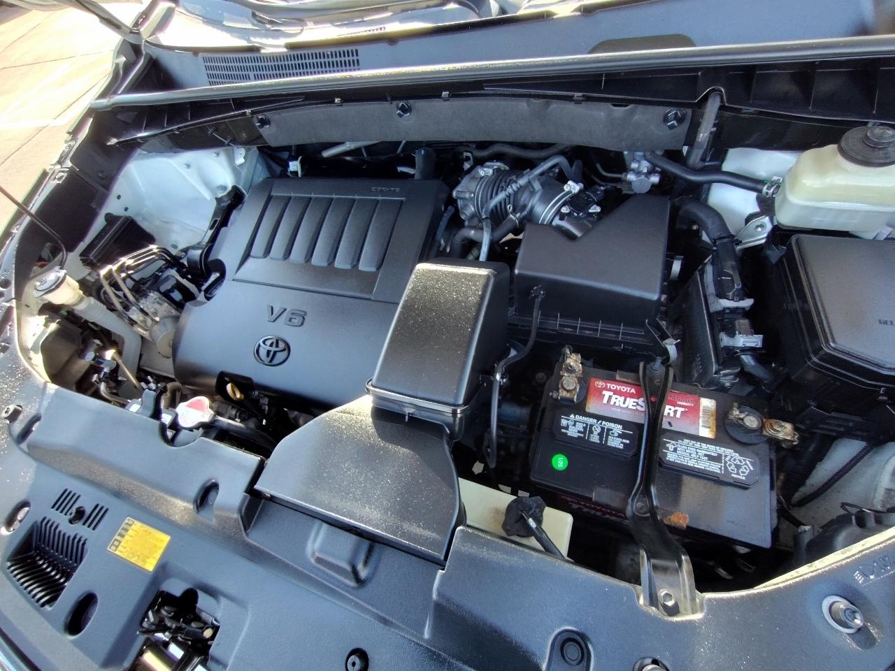 Toyota Highlander XLE FWD V6 2015