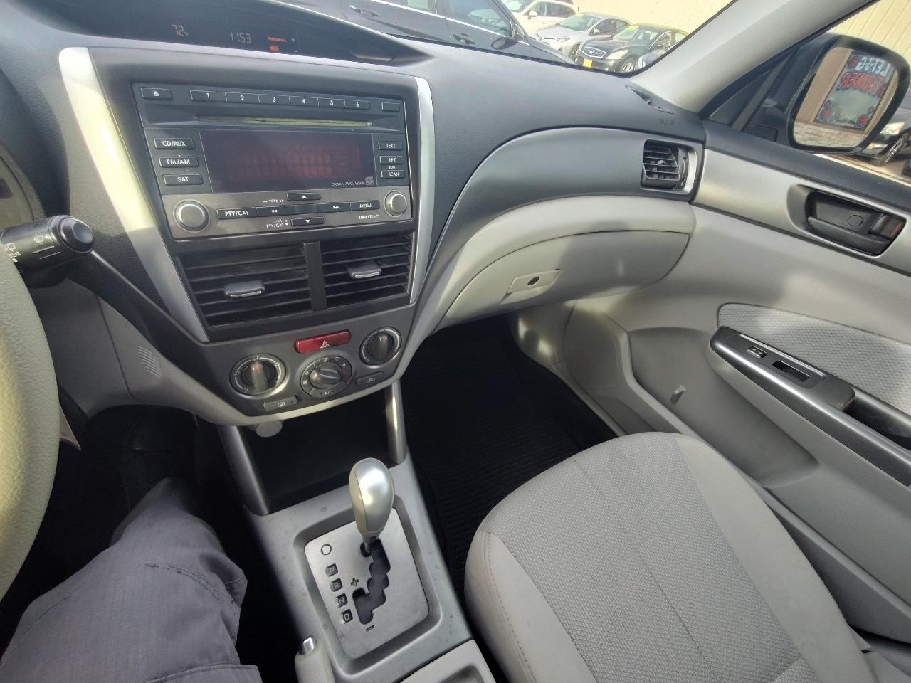 Subaru Forester 2.5X Premium 2012