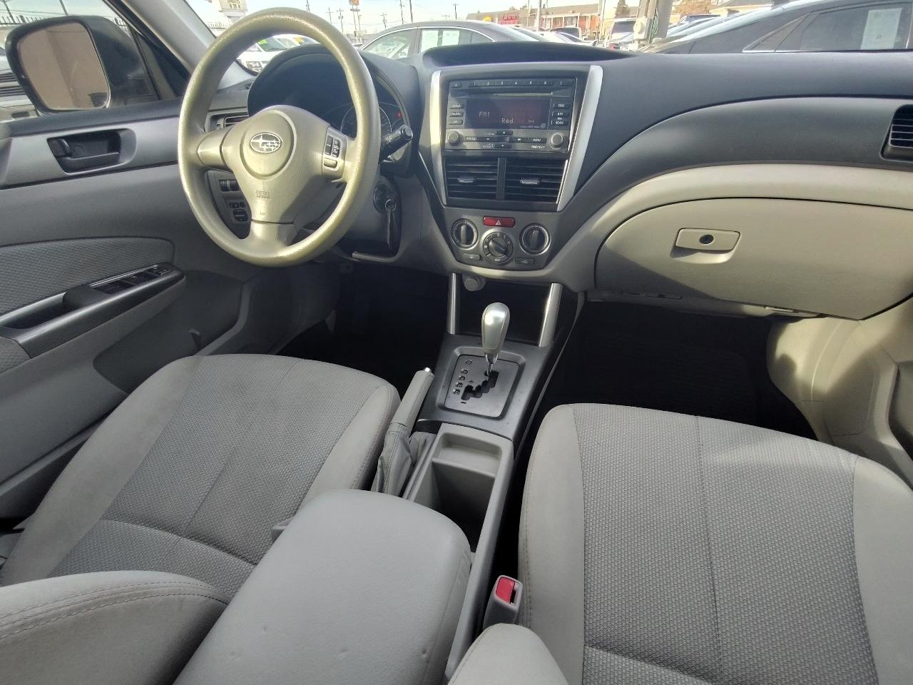 Subaru Forester 2.5X Premium 2012