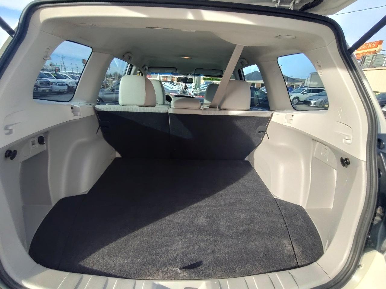 Subaru Forester 2.5X Premium 2012