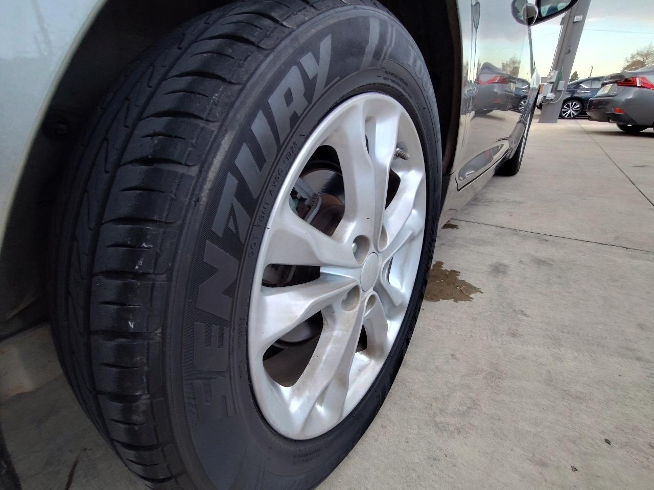 Kia Optima LX 4D Sedan 2013