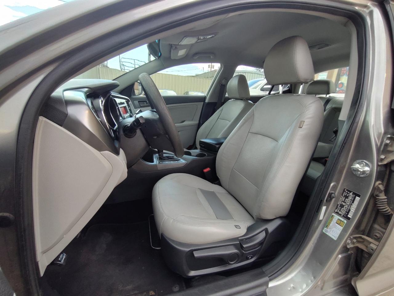 Kia Optima LX 4D Sedan 2013