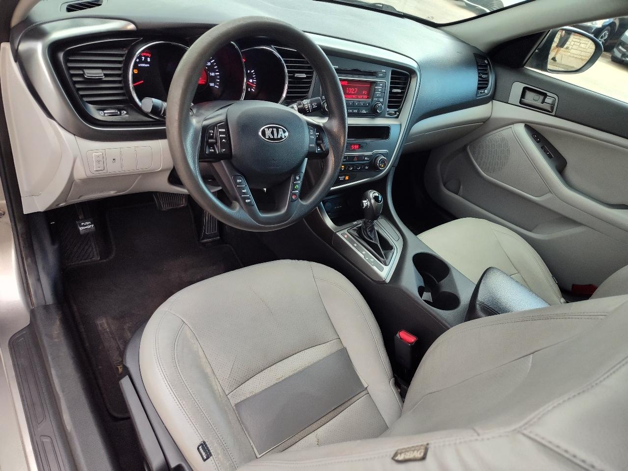 Kia Optima LX 4D Sedan 2013