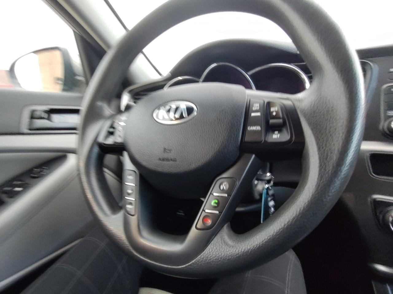 Kia Optima LX 4D Sedan 2013