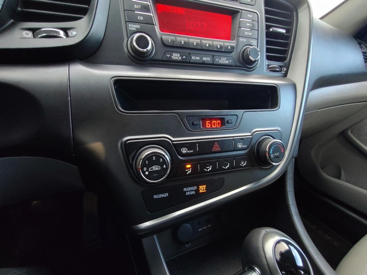 Kia Optima LX 4D Sedan 2013