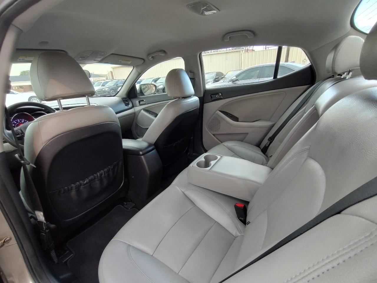 Kia Optima LX 4D Sedan 2013