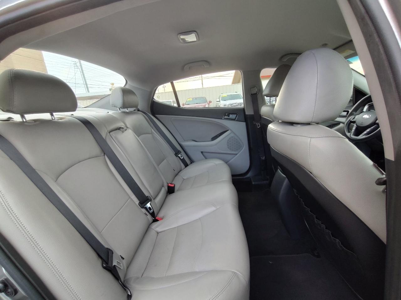 Kia Optima LX 4D Sedan 2013