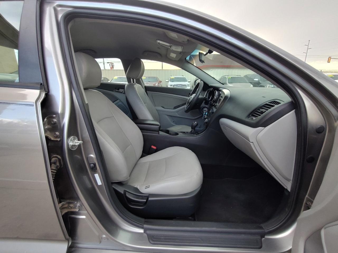 Kia Optima LX 4D Sedan 2013