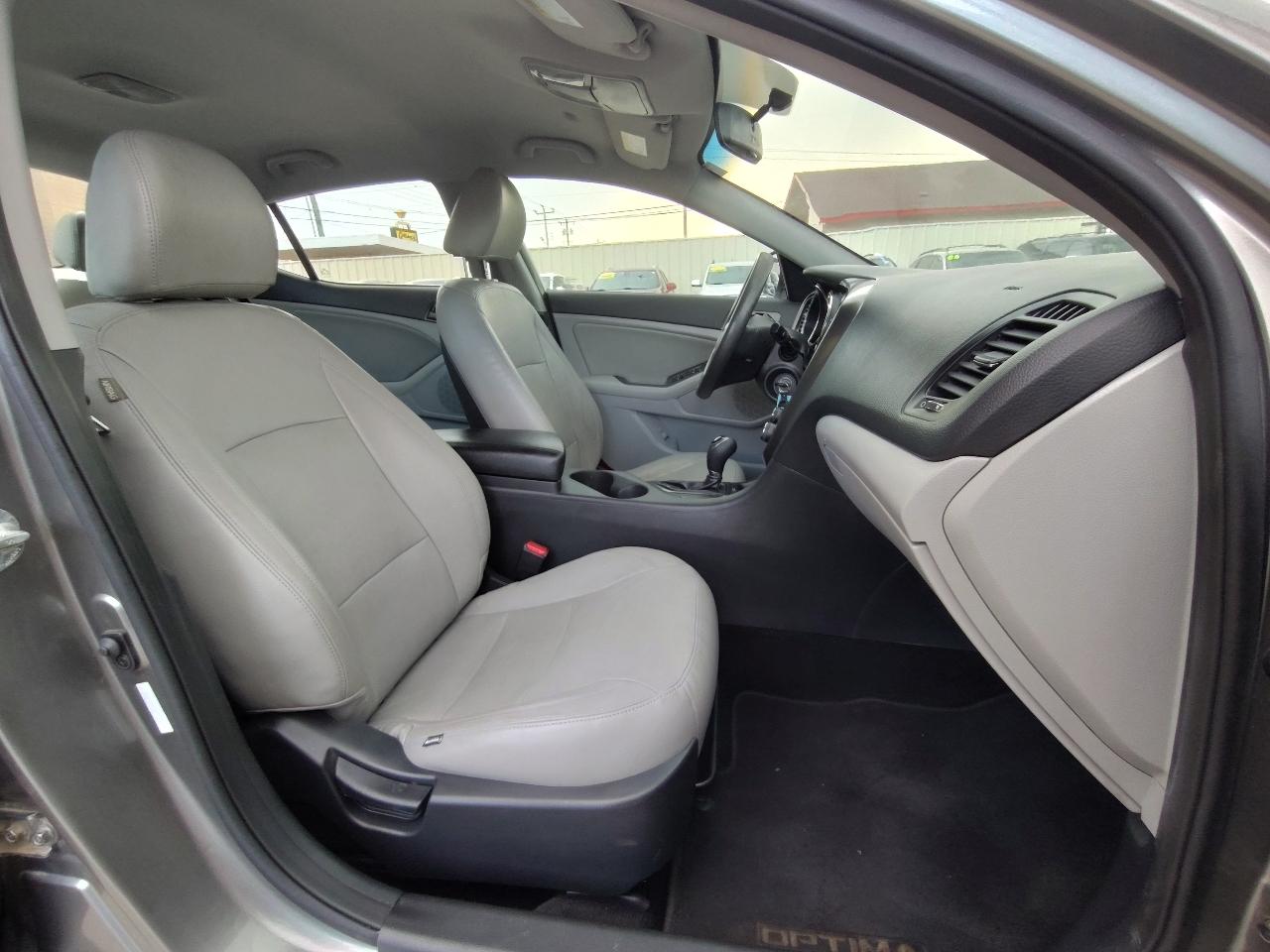 Kia Optima LX 4D Sedan 2013