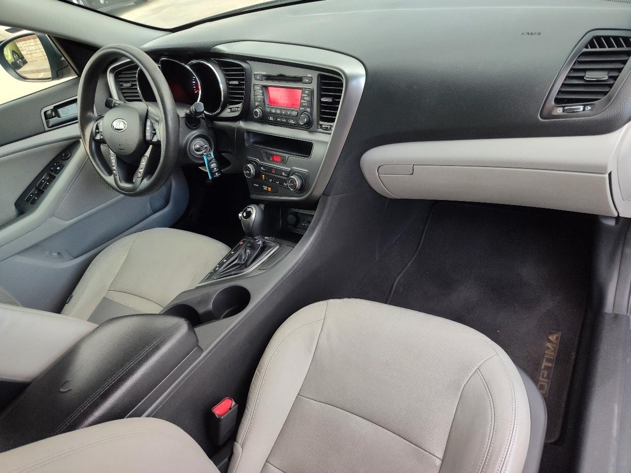 Kia Optima LX 4D Sedan 2013