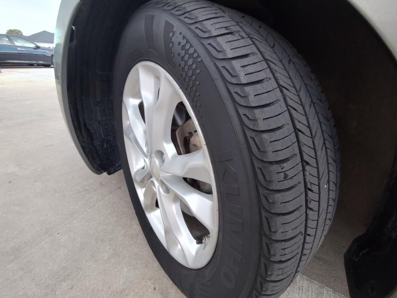 Kia Optima LX 4D Sedan 2013