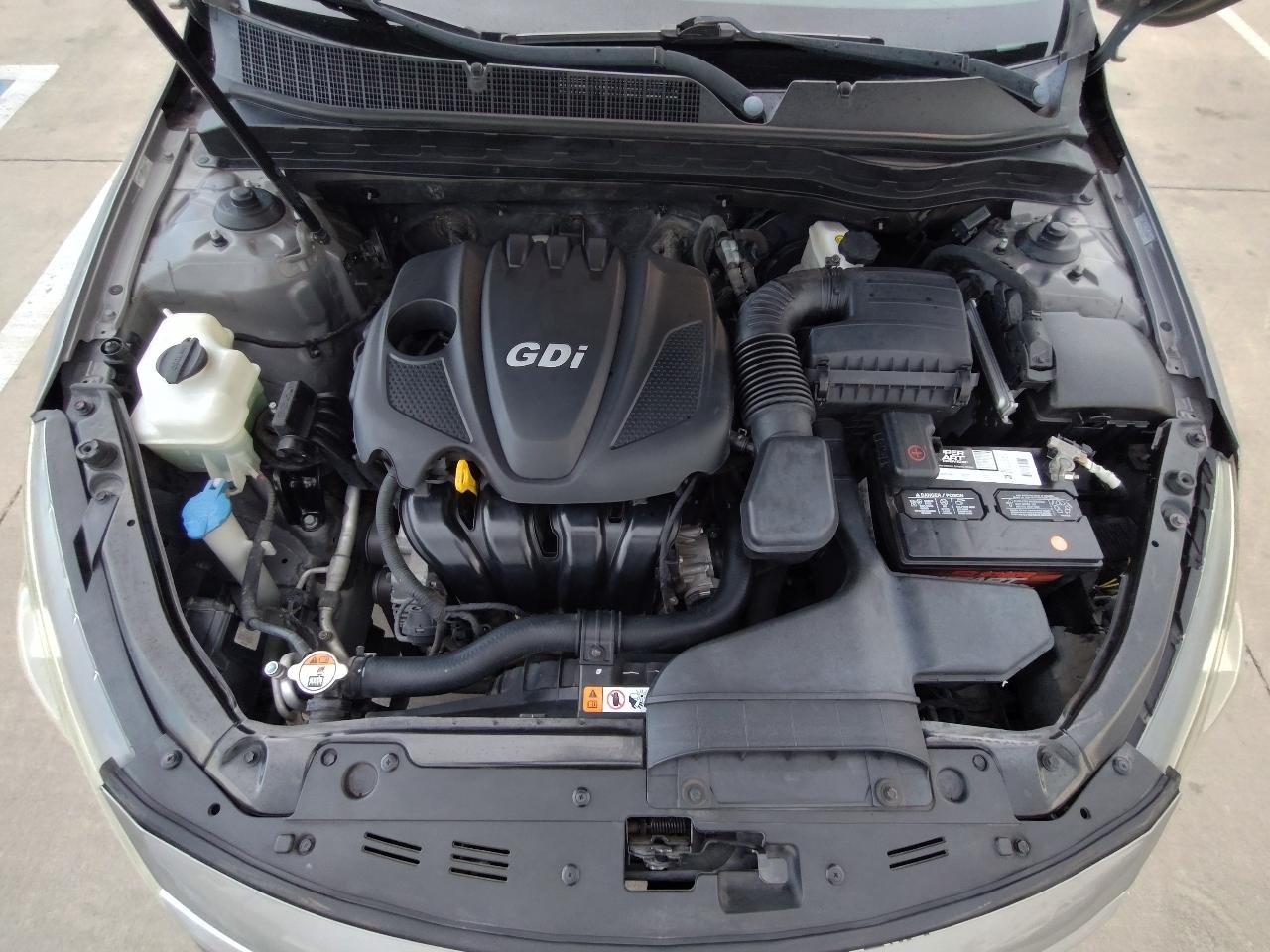 Kia Optima LX 4D Sedan 2013