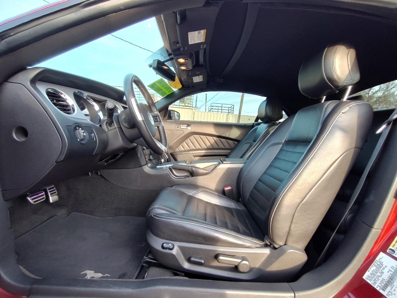 Ford Mustang V6 Premium Convertible 2014