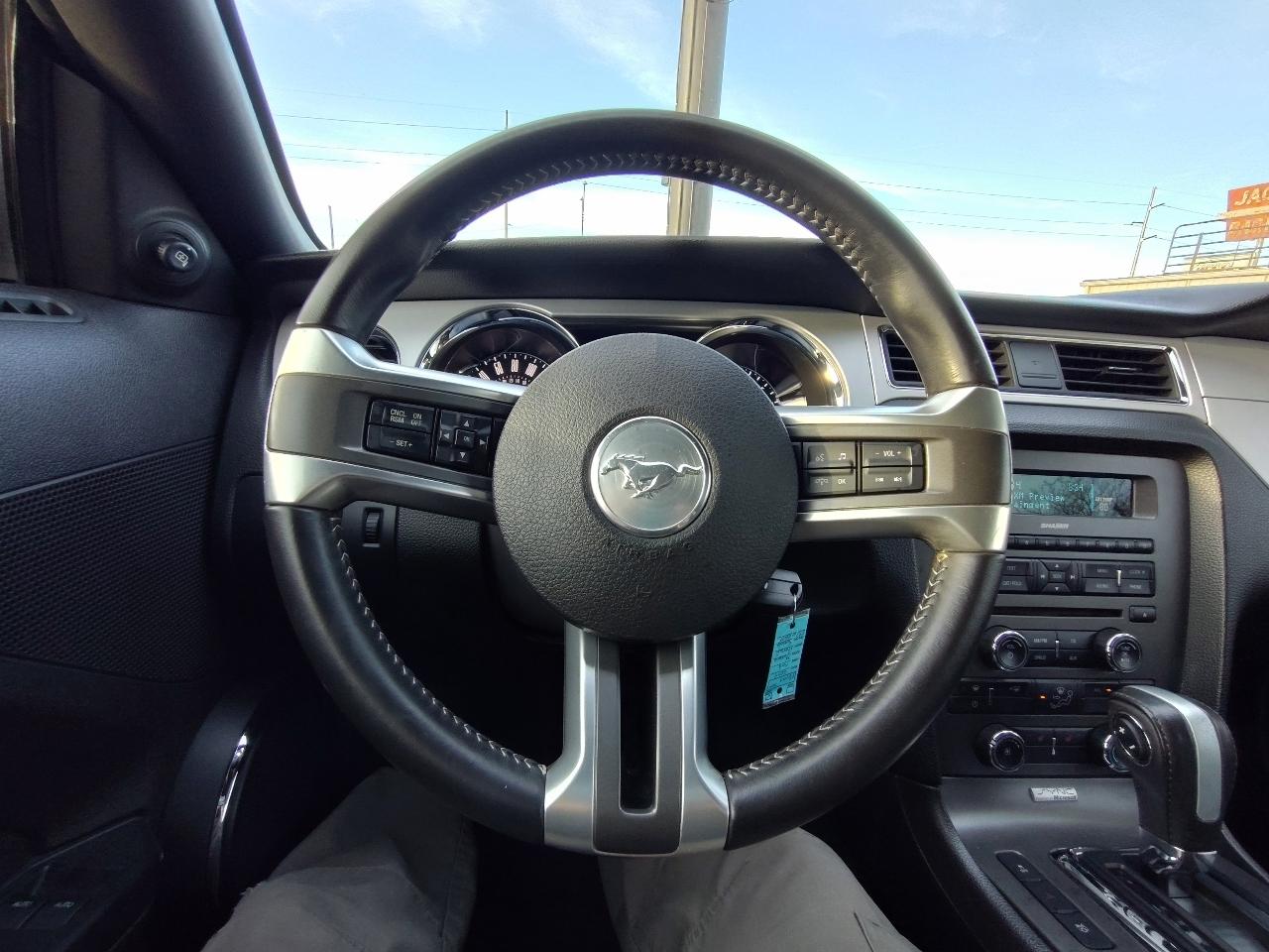 Ford Mustang V6 Premium Convertible 2014